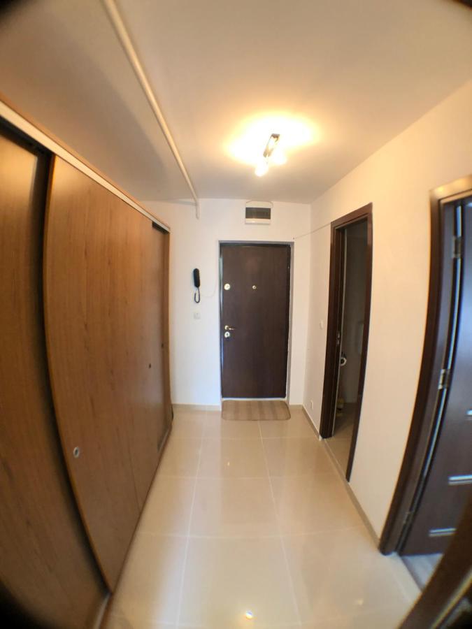 Le Garcon De Cristina-Simple,Quiet,Spacious Studio Bukarest Eksteriør billede